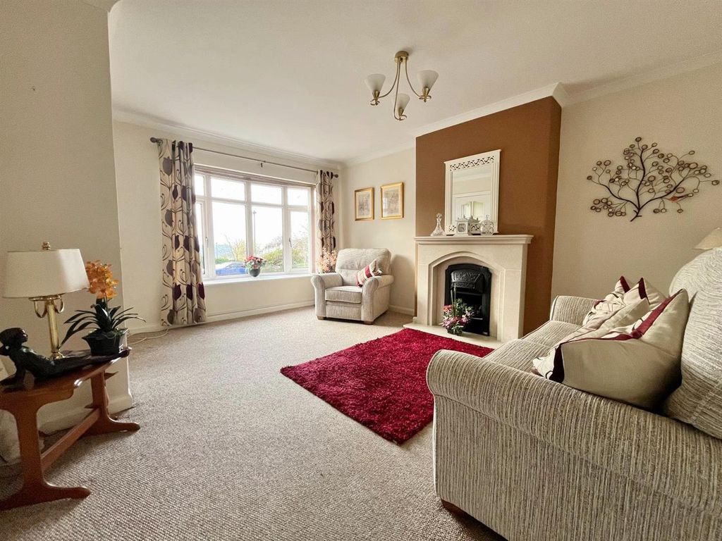 Property photo 2 of 39 Image.Png