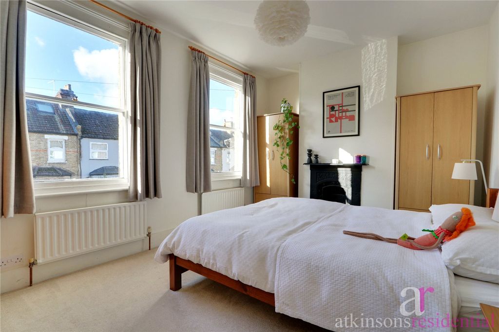 Property photo 3 of 17 Picture No. 04