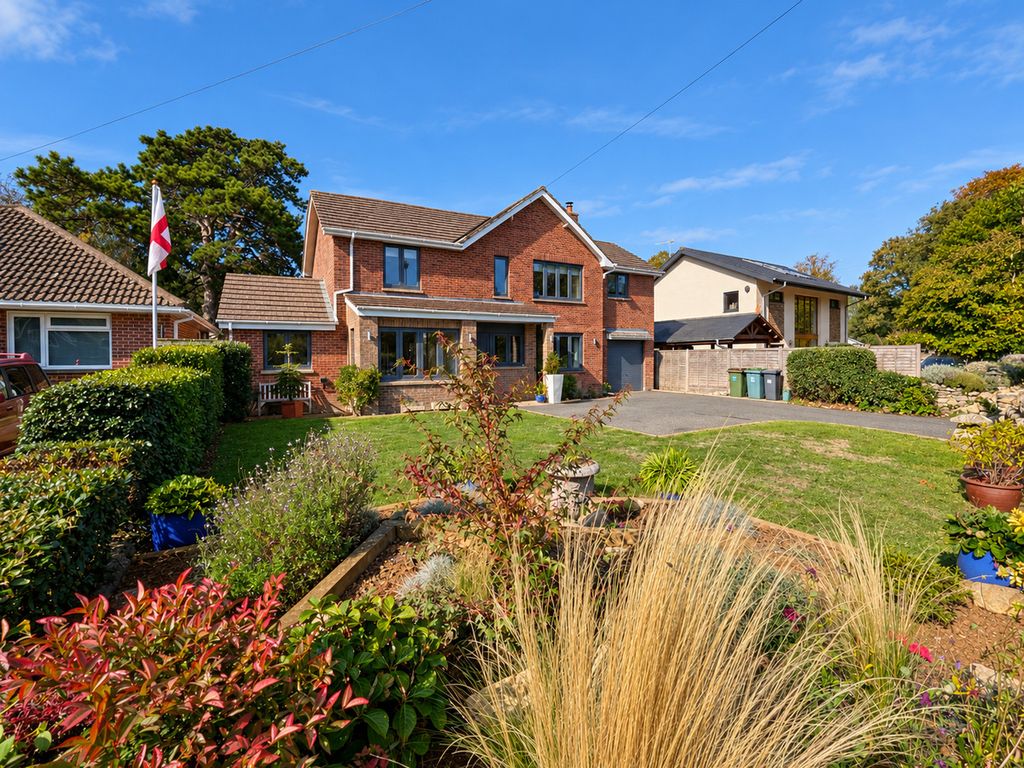Property photo 1 of 46