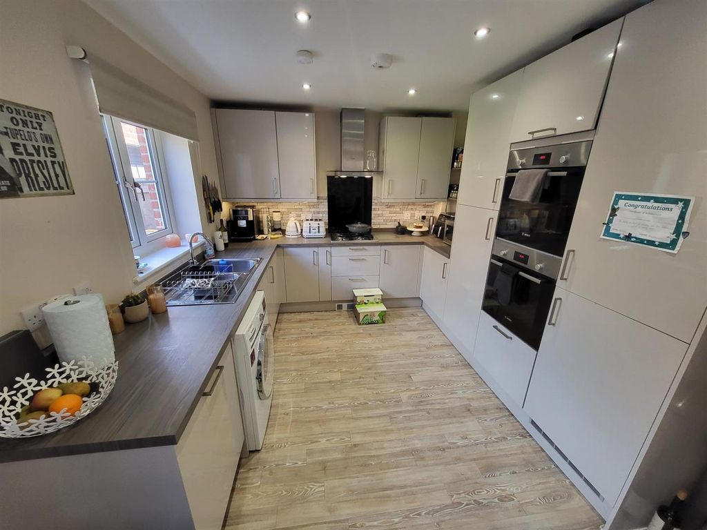 Property photo 3 of 14 20230811_103400.Jpg