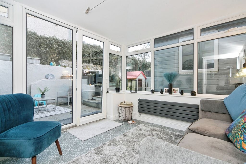 Property photo 3 of 34 Photo