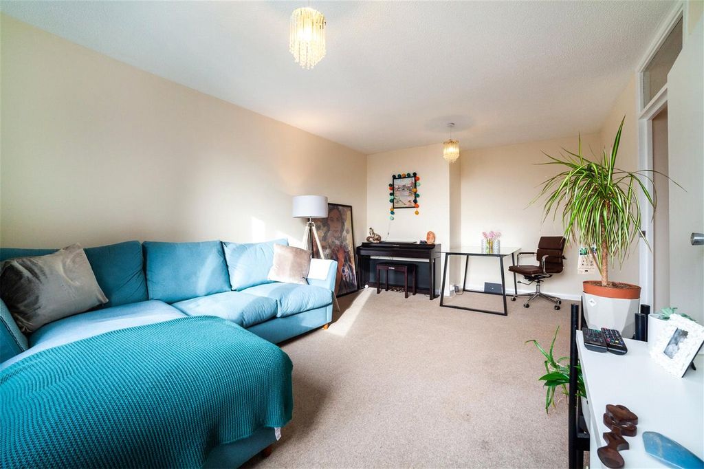Property photo 1 of 15 Picture No. 14