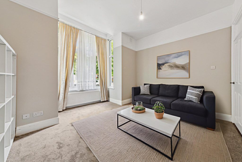 Property photo 1 of 8