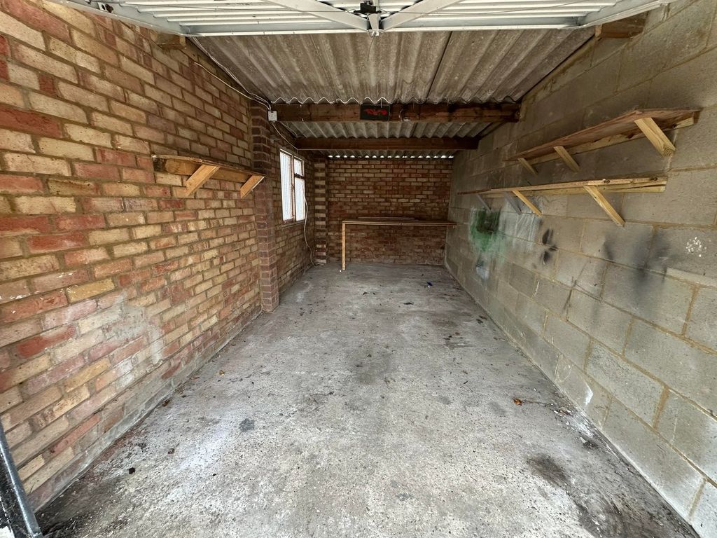 Property photo 2 of 2