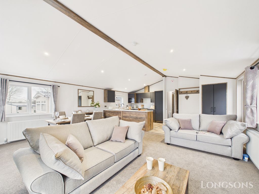 Property photo 2 of 20 Cam02173G0 Pr0337 Still064