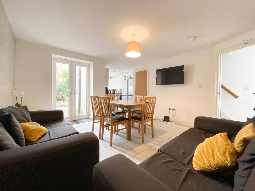 Property photo 2 of 11 Call 02920 454555 To Secure Your Viewing_10