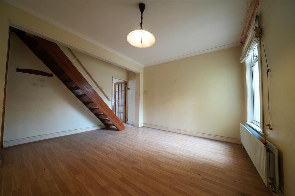 Property photo 3 of 10 Untitled Design (31).Png