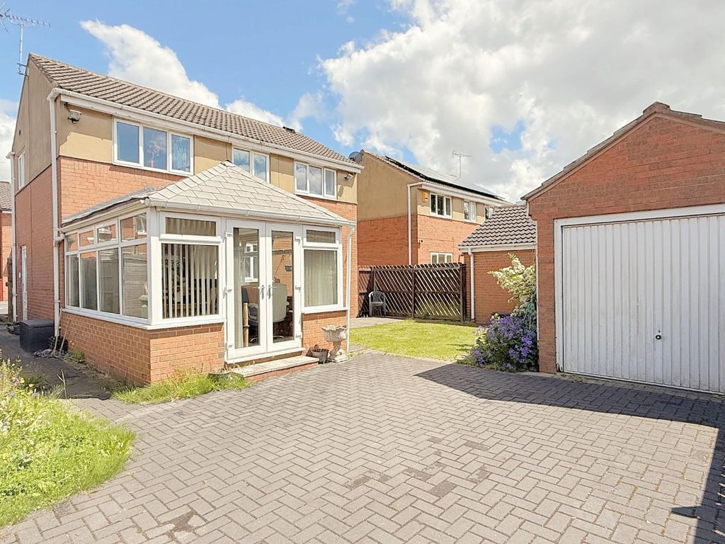 Property photo 1 of 25 External