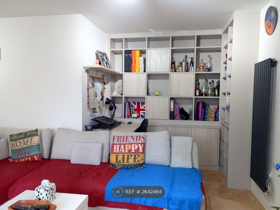 Property photo 3 of 19