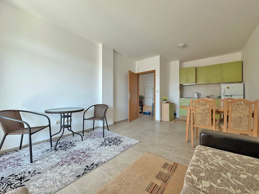 Property photo 3 of 10