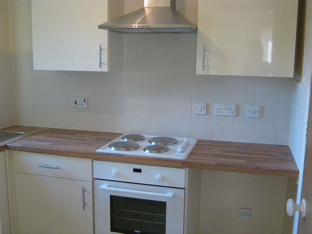 Property photo 2 of 6