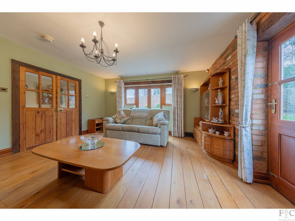 Property photo 3 of 26