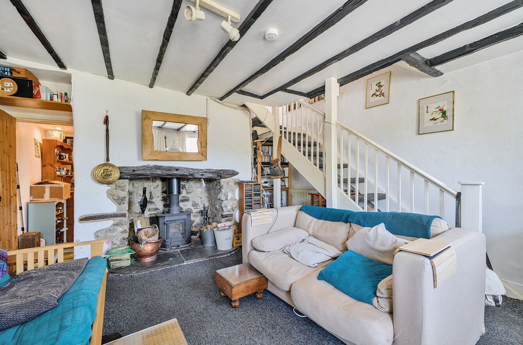 Property photo 3 of 12 Living Room