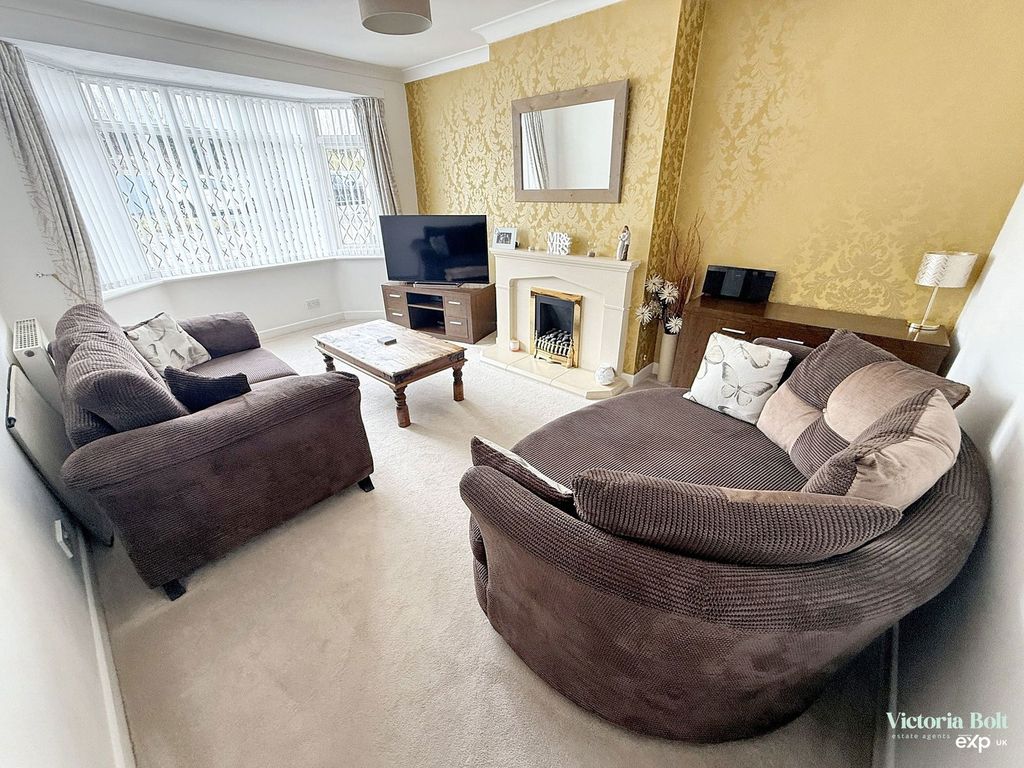 Property photo 3 of 23