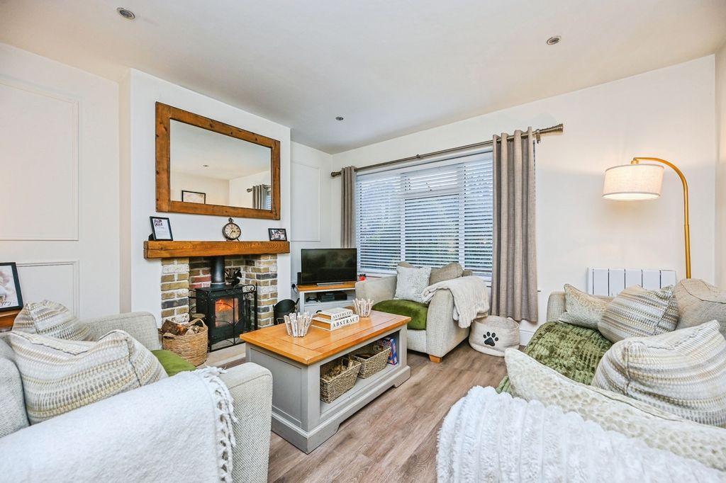 Property photo 3 of 21 Pbox-Img.Jpg