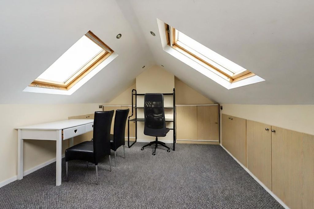 Property photo 3 of 10 Living Room