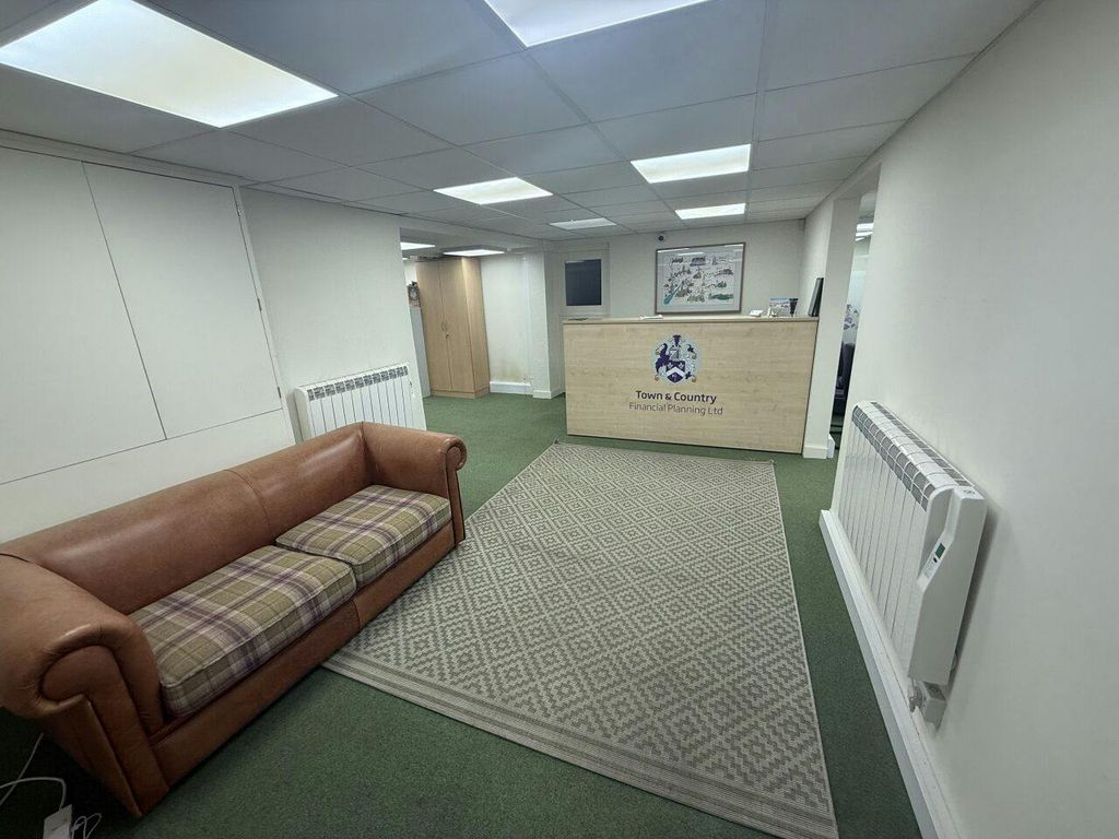 Property photo 2 of 11 605.Jpg