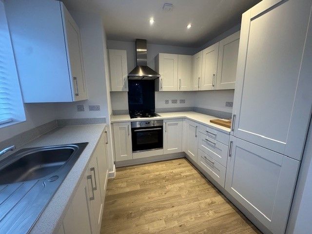 Property photo 2 of 8 Kitchen