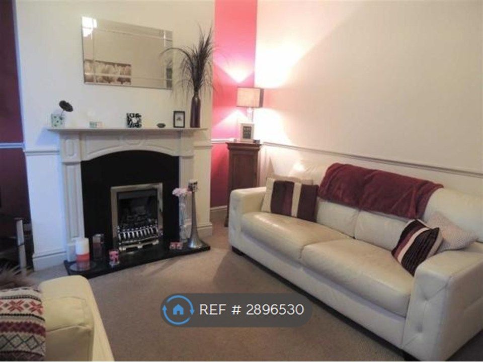 Property photo 3 of 12