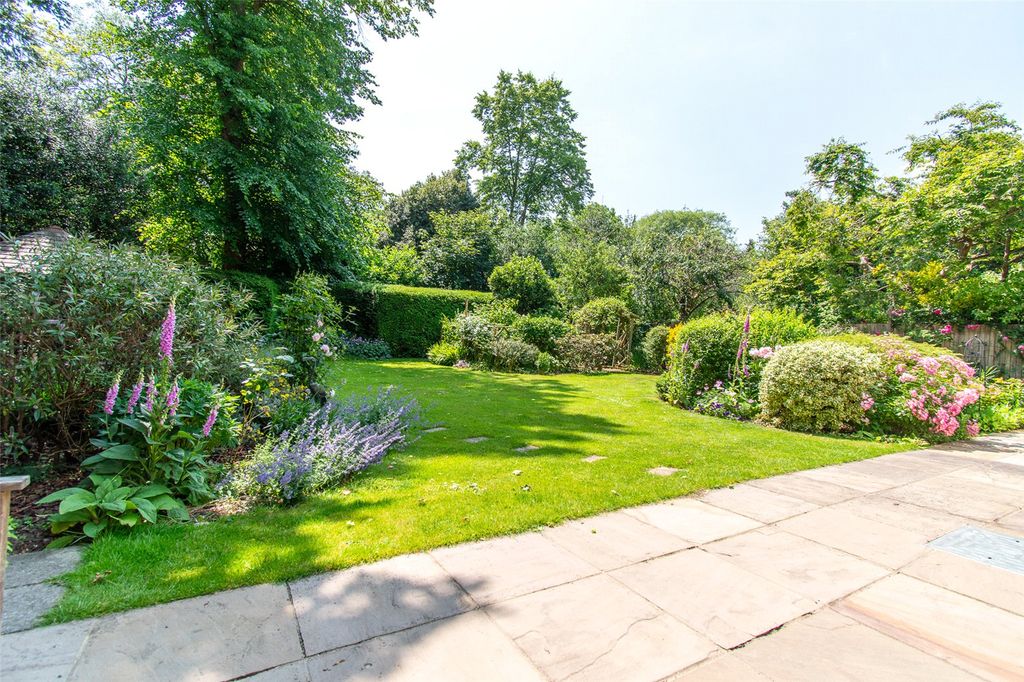 Property photo 3 of 29 Picture No. 37