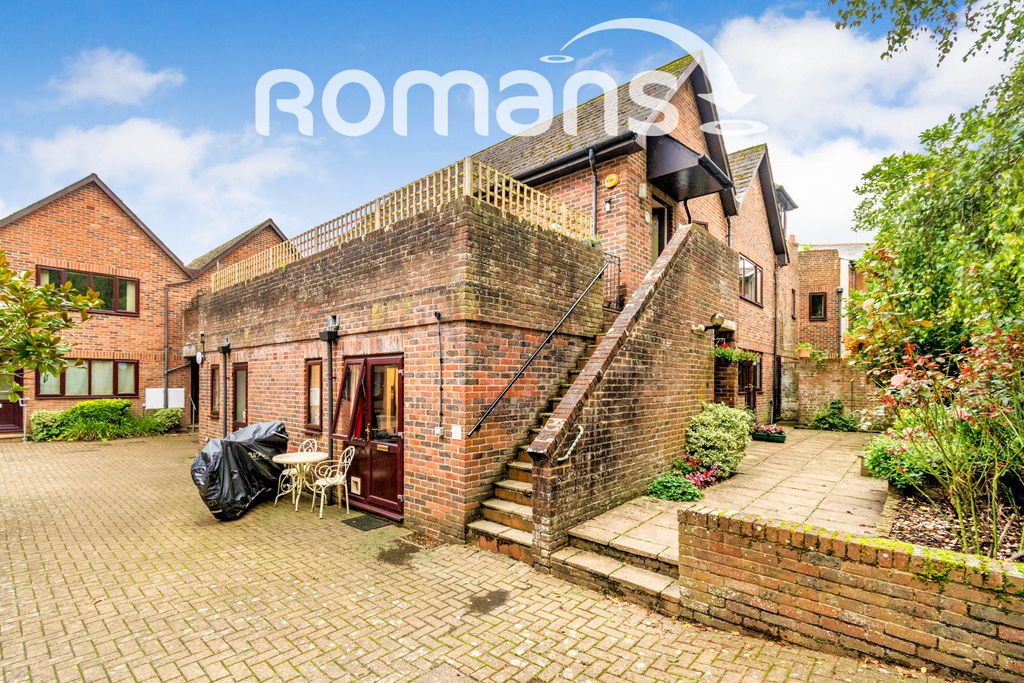 Property photo 1 of 10 1