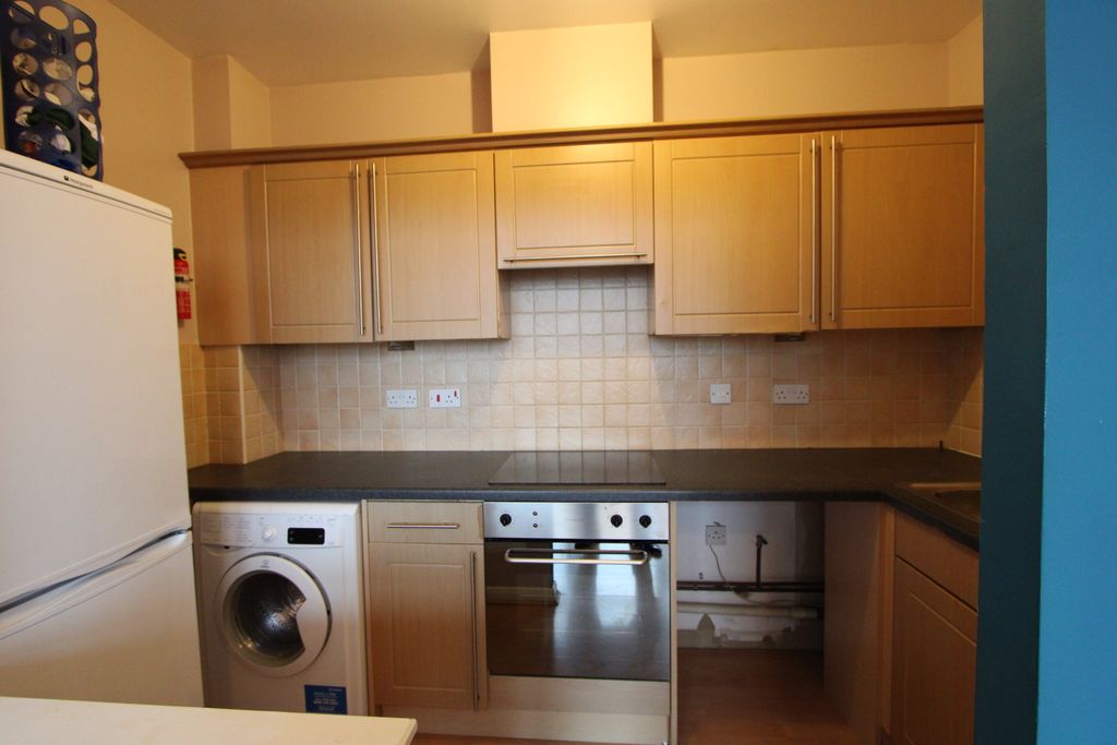 Property photo 3 of 23