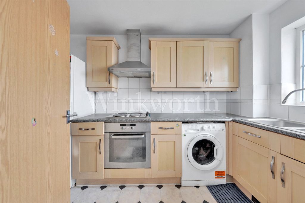 Property photo 2 of 8 Picture No. 04