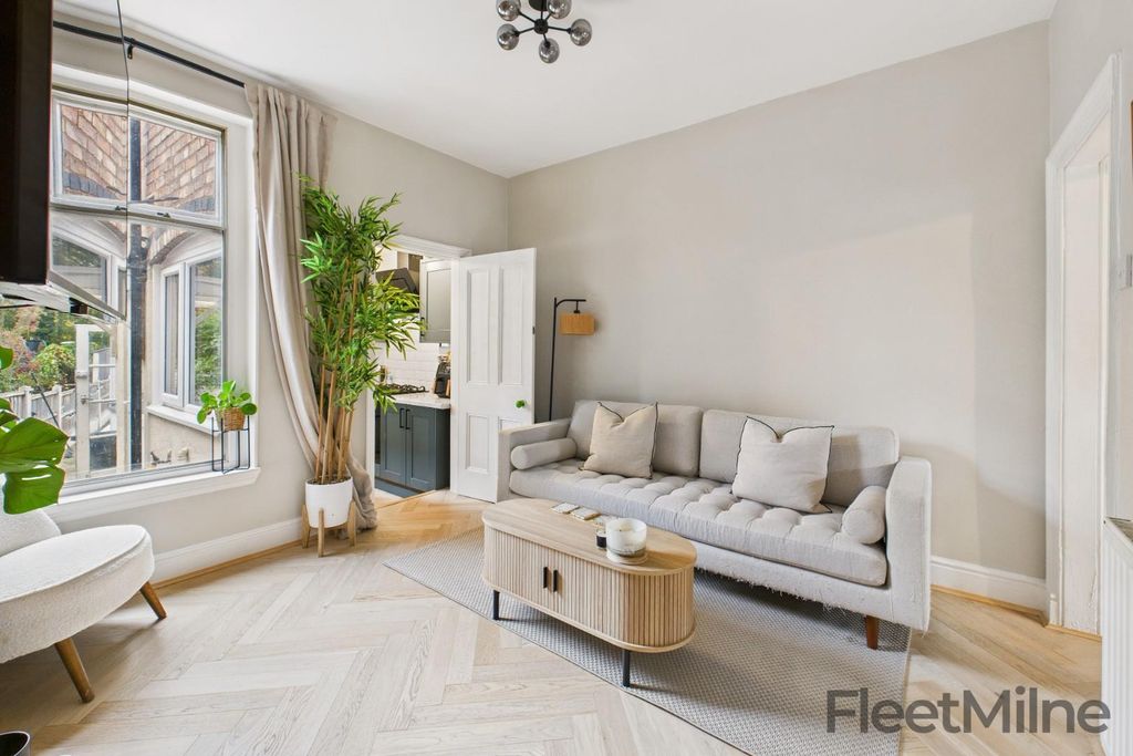 Property photo 1 of 19 Living Room