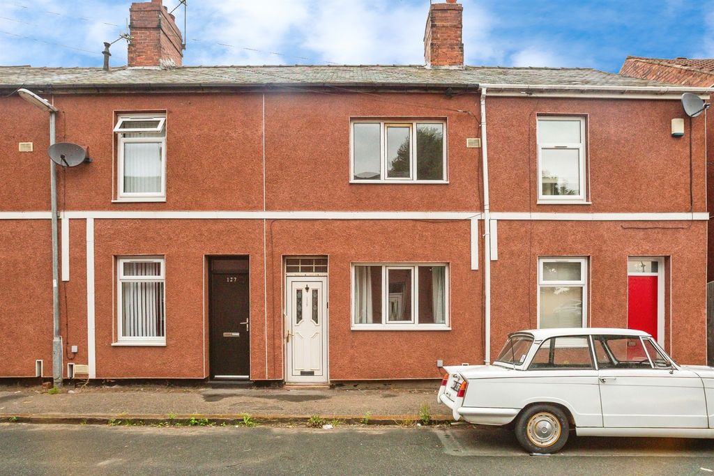 Property photo 1 of 17