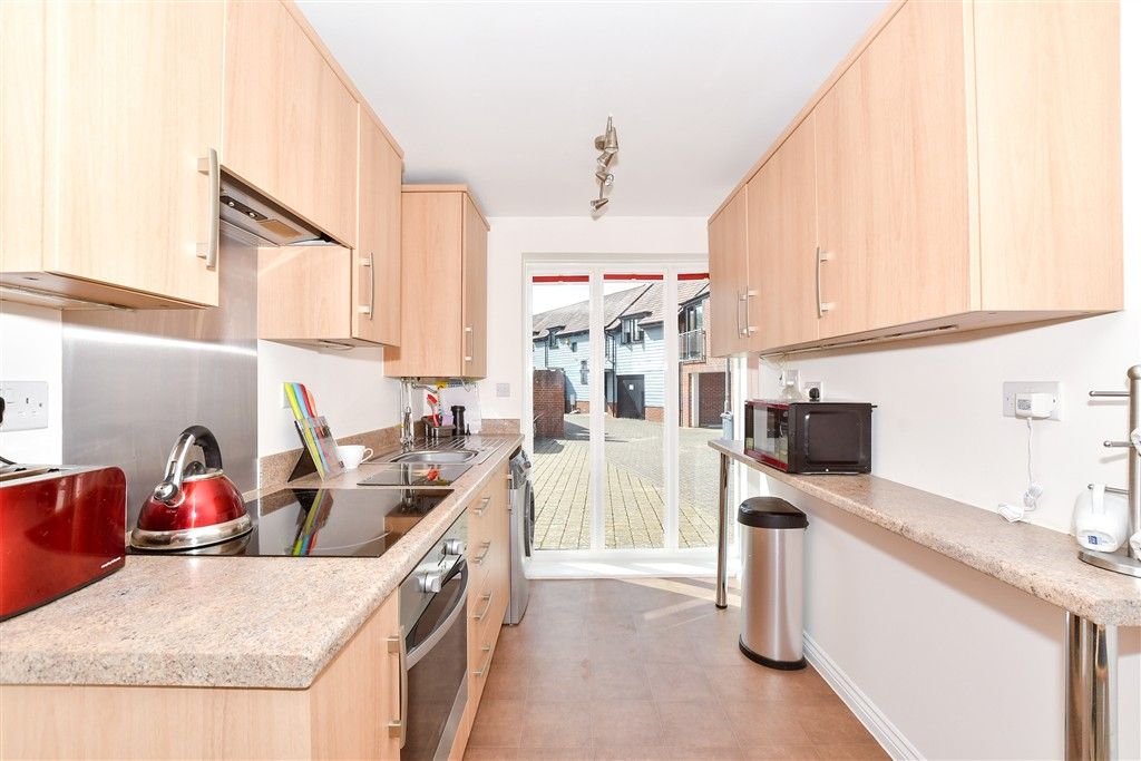 Property photo 2 of 13 Kitchen