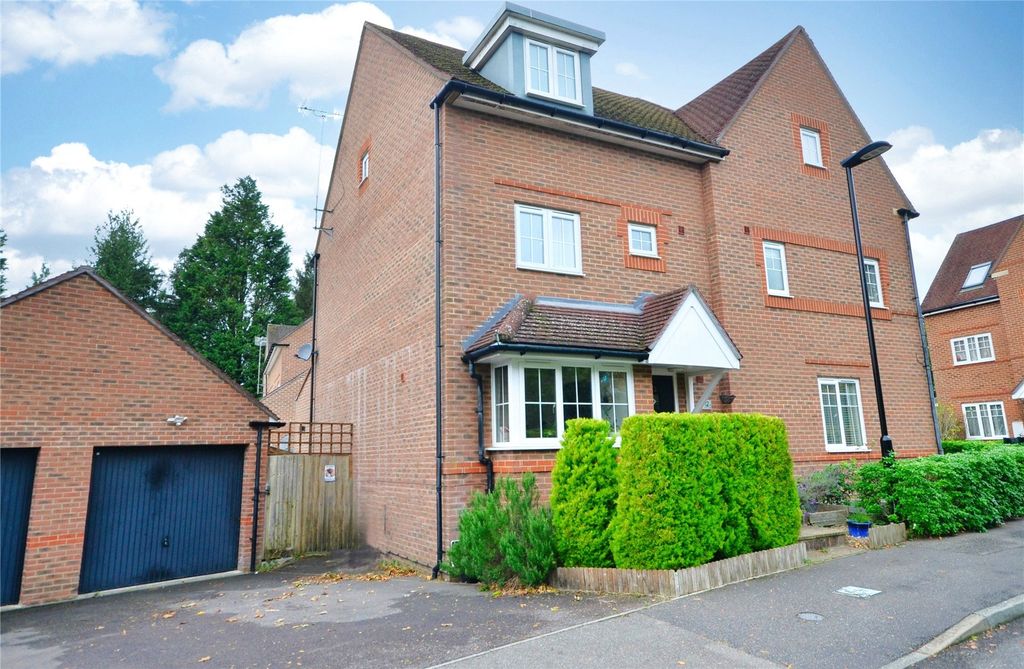 Property photo 2 of 18 Front