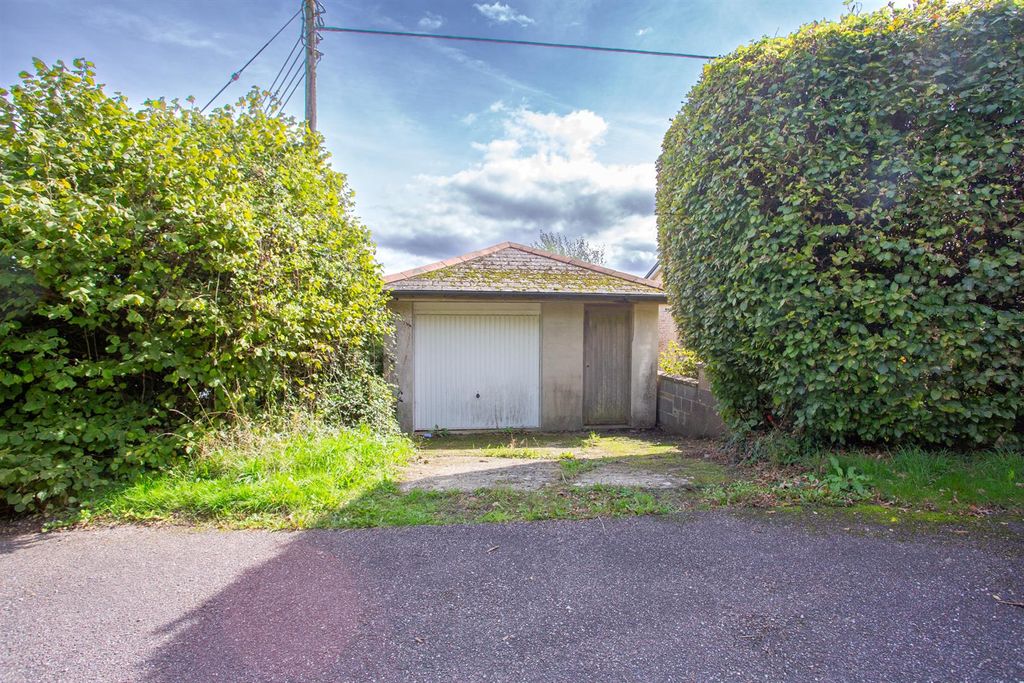 Property photo 1 of 4 Derb7331.Jpg