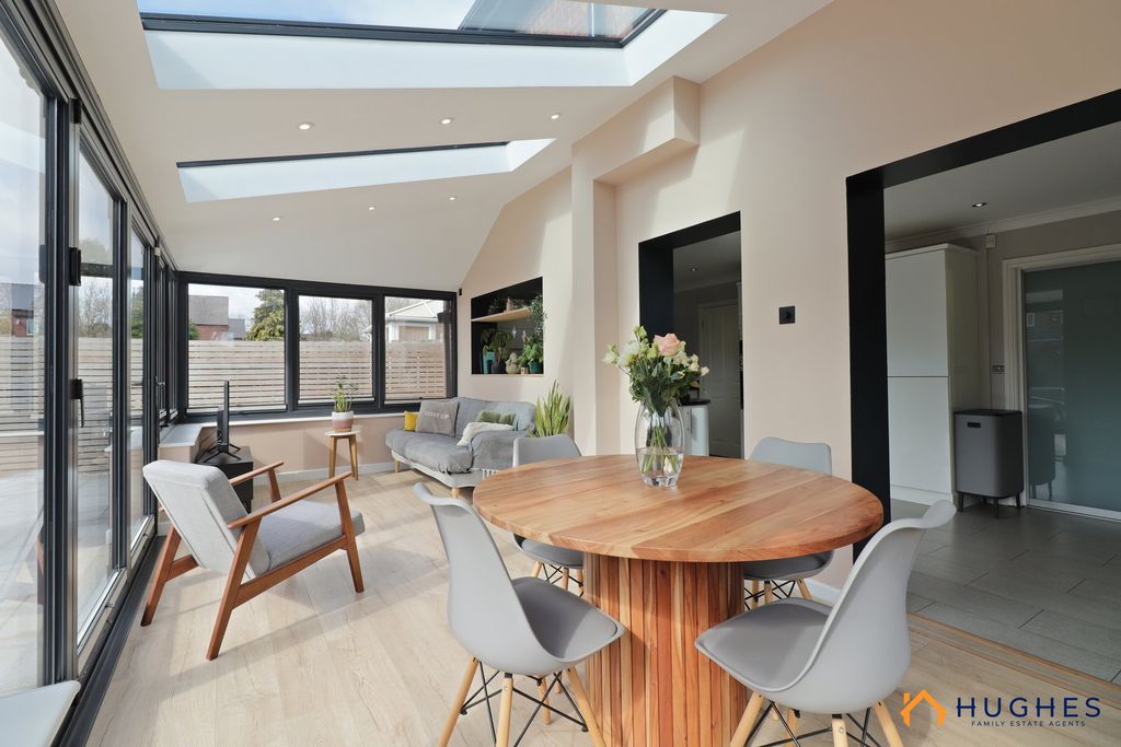 Property photo 3 of 36