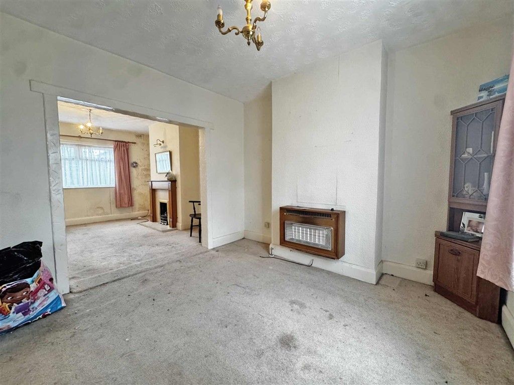 Property photo 3 of 6