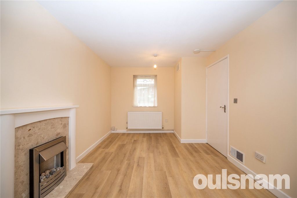 Property photo 3 of 11 Picture No. 02