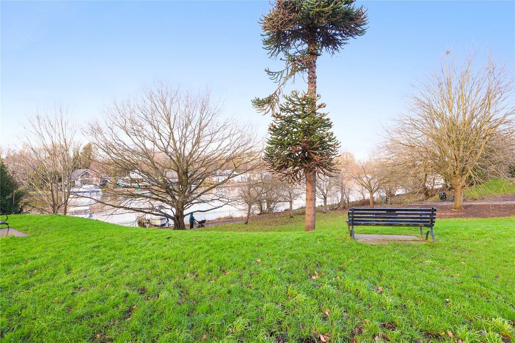 Property photo 3 of 10 Picture No. 18