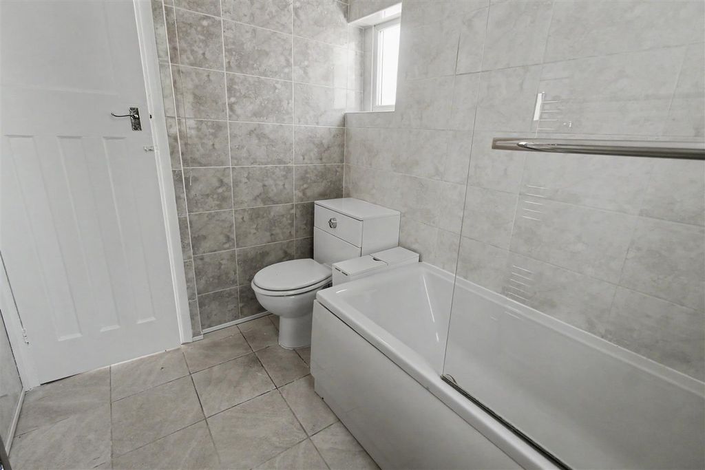 Property photo 2 of 20 Bathroom 2.Jpeg