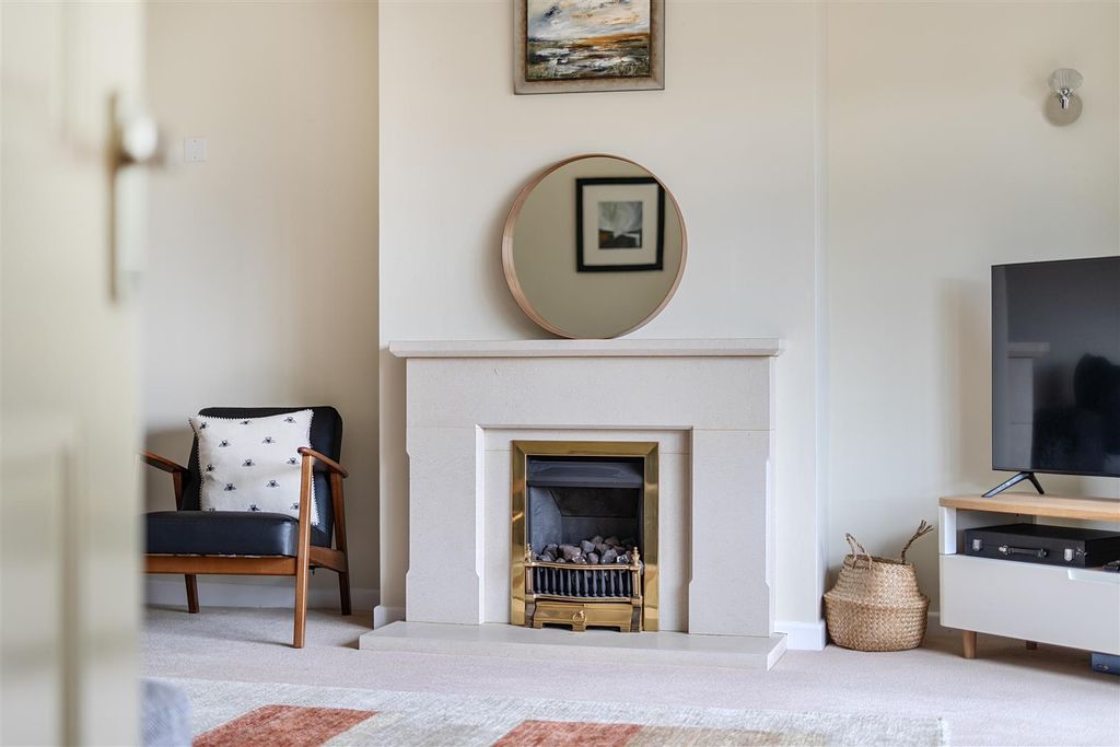 Property photo 3 of 19 Fireplace
