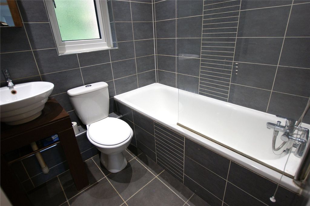 Property photo 3 of 10 Picture No. 09