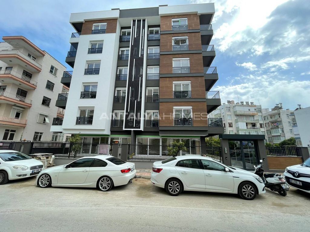 Property photo 1 of 29