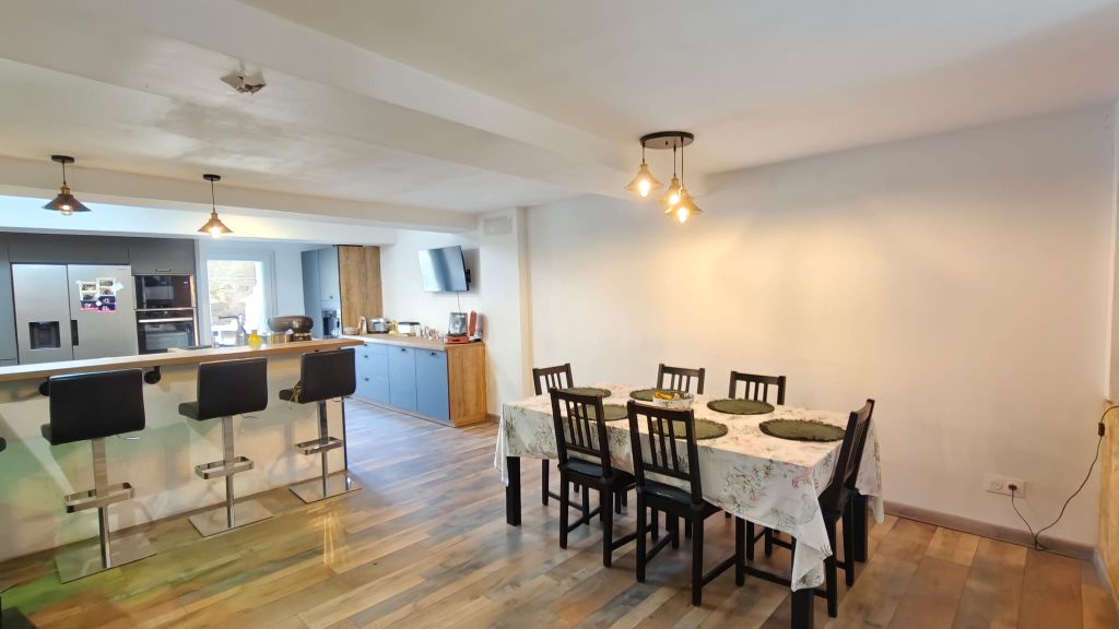 Property photo 2 of 18 Photo_25B100Dfda0Ab0c3165621d0E4B22876