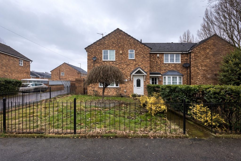 Property photo 1 of 1