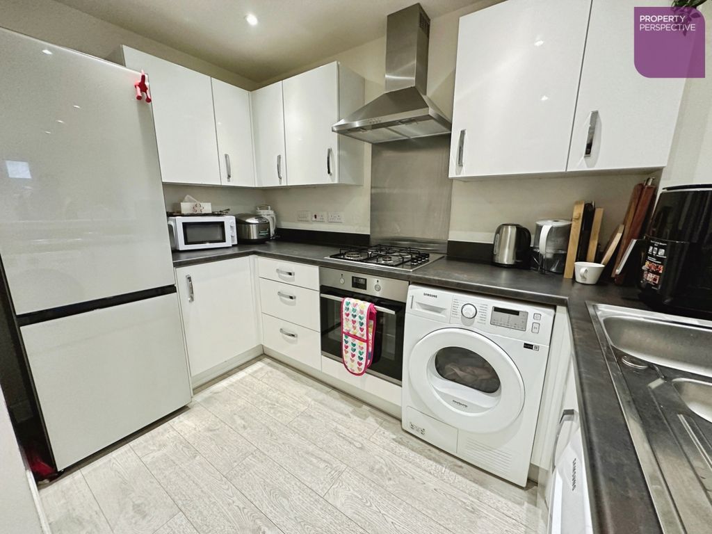 Property photo 3 of 13 Kitchen/Diner