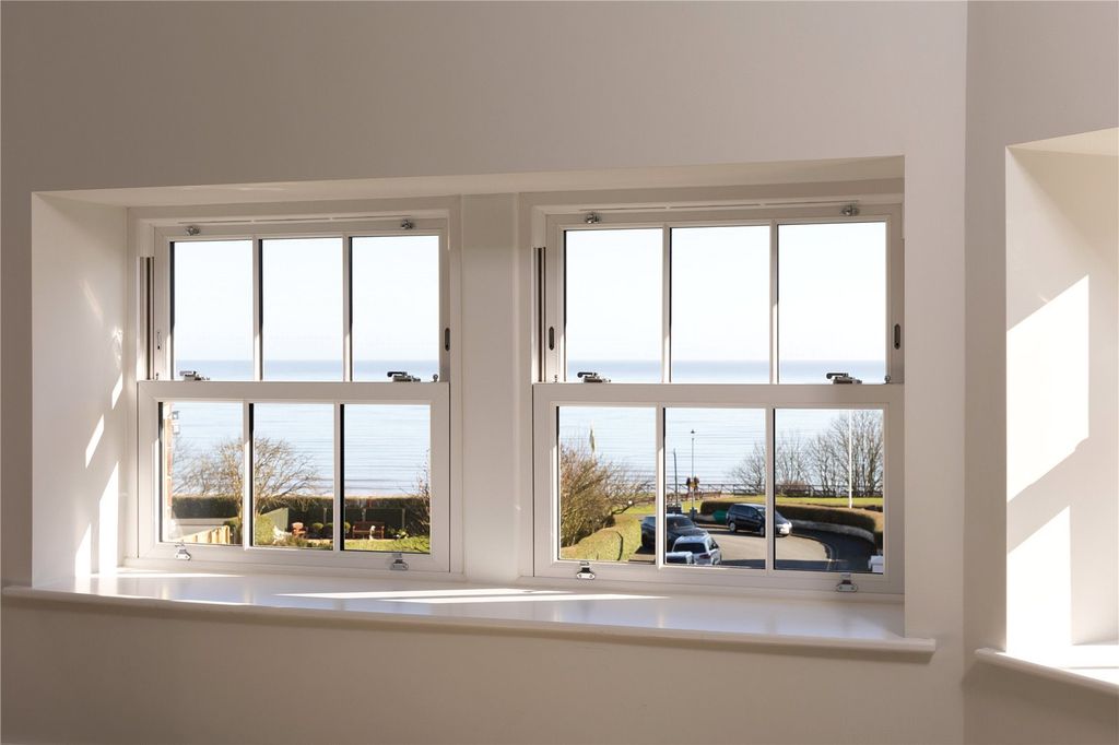Property photo 3 of 12 Sea Views