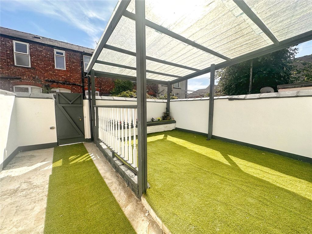Property photo 2 of 17 Picture No. 08