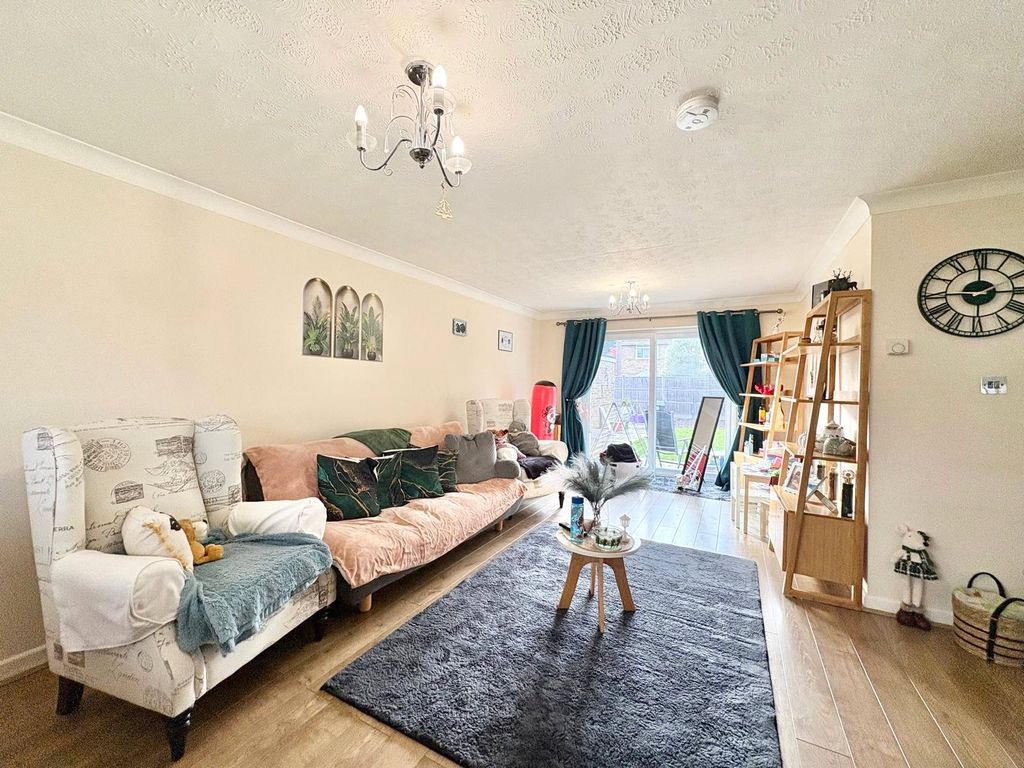 Property photo 2 of 19 Picture No. 13