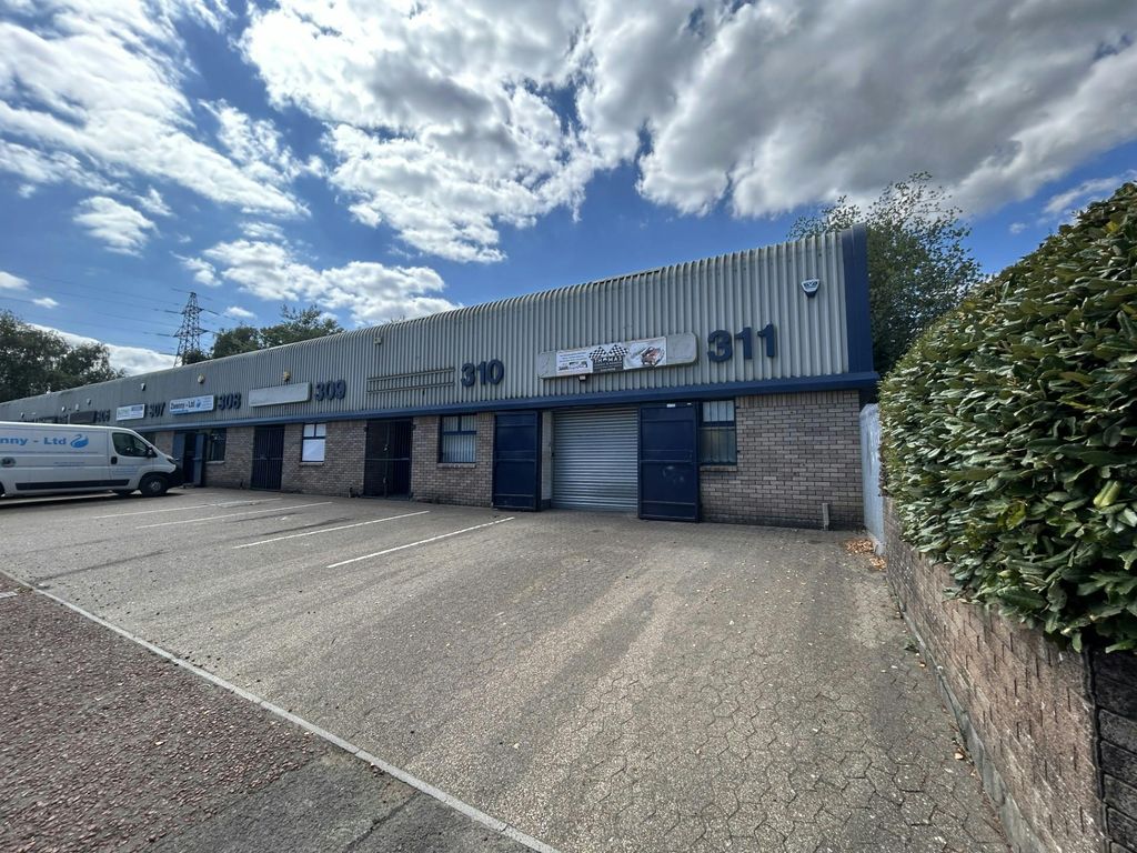 Property photo 1 of 8 90A6A561-1d76-4436-B06B-3856B596Cbe0.Jpg