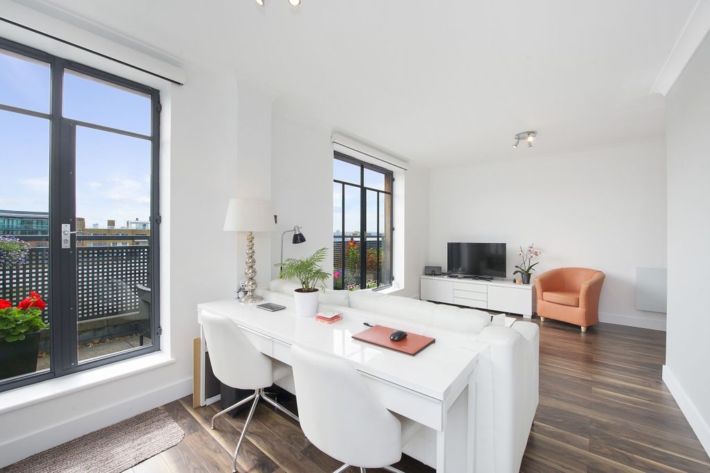 Property photo 2 of 10 Reception (1)_High