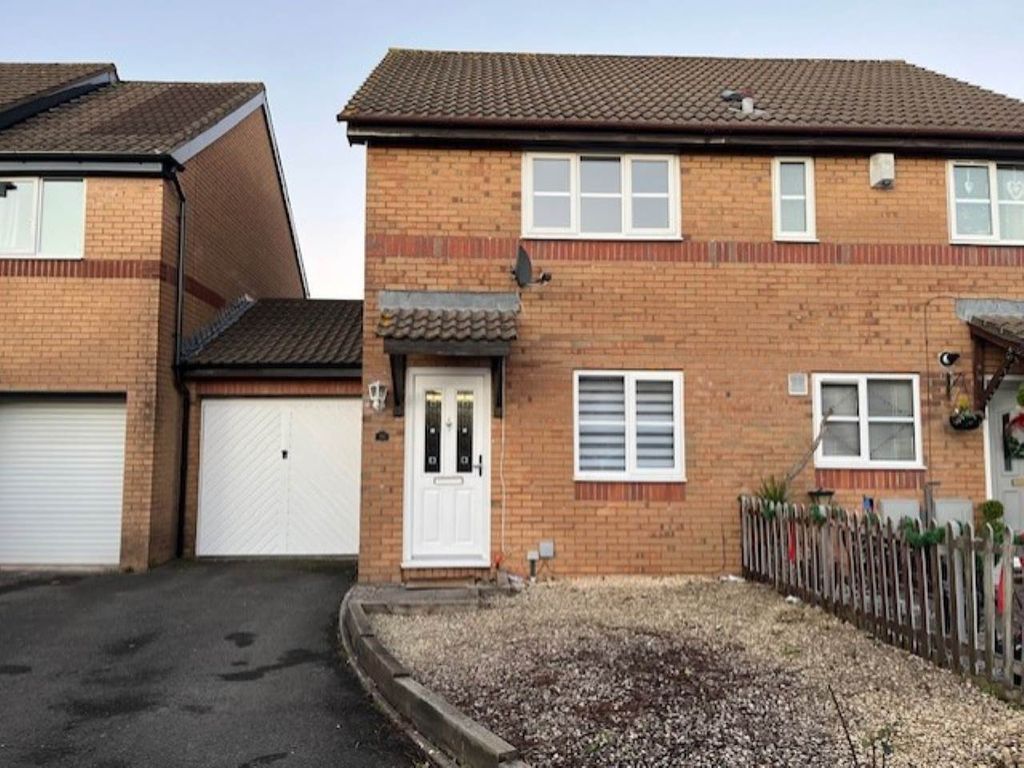 Property photo 1 of 8 Front