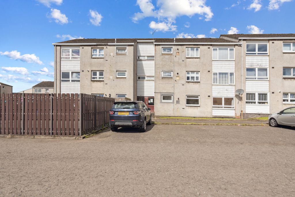 Property photo 1 of 16 6 Harris Road